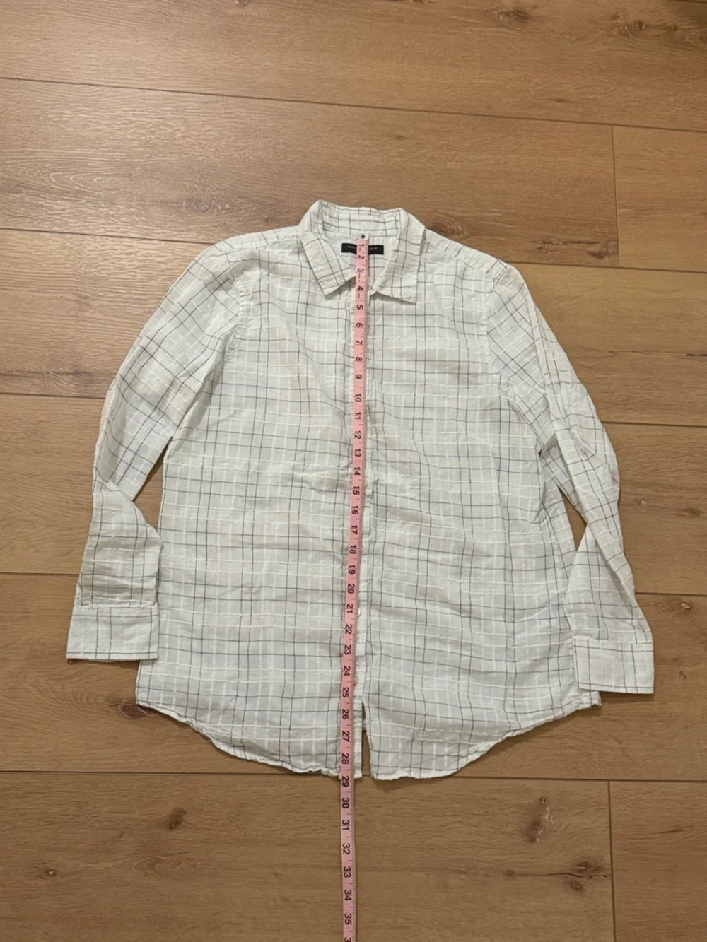 Banana Republic White and Light Gray Plaid Linen-Blend Button Down Shirt